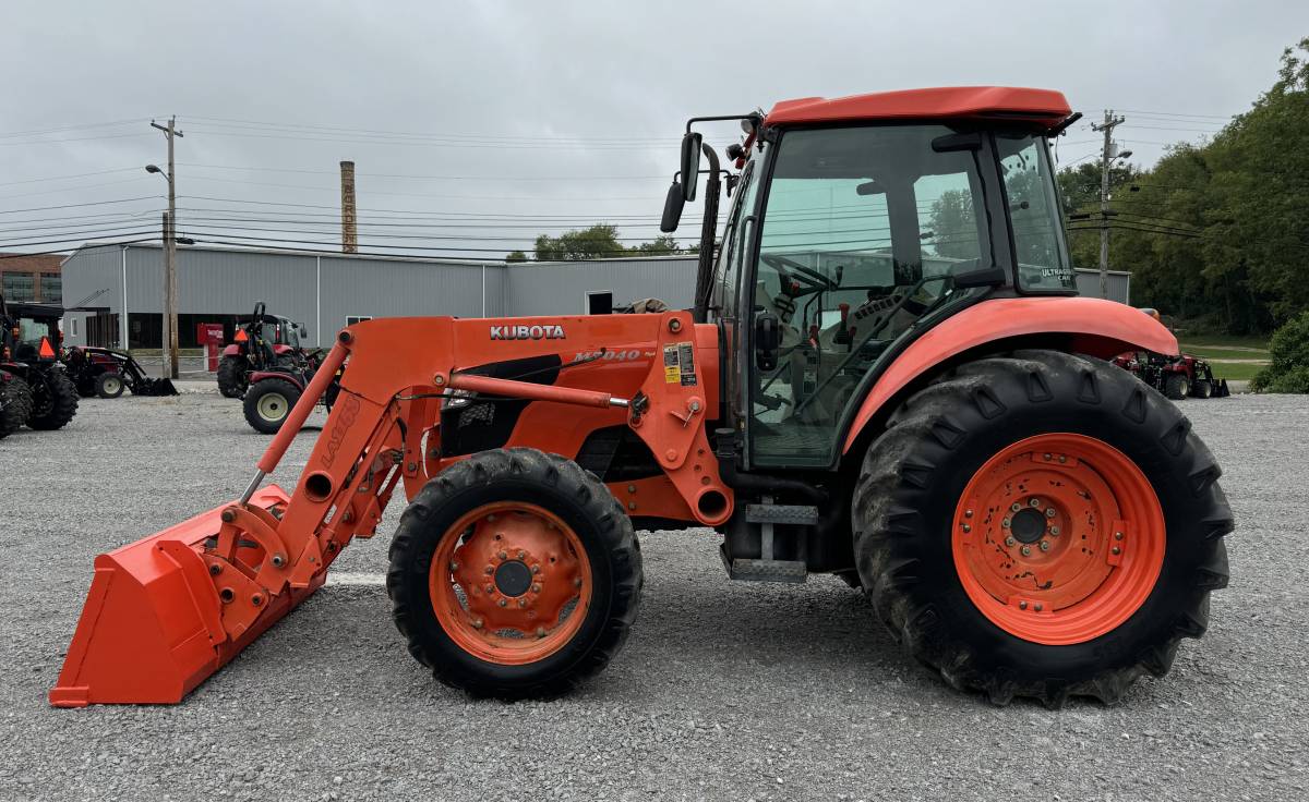Kubota M7040 - Image 2