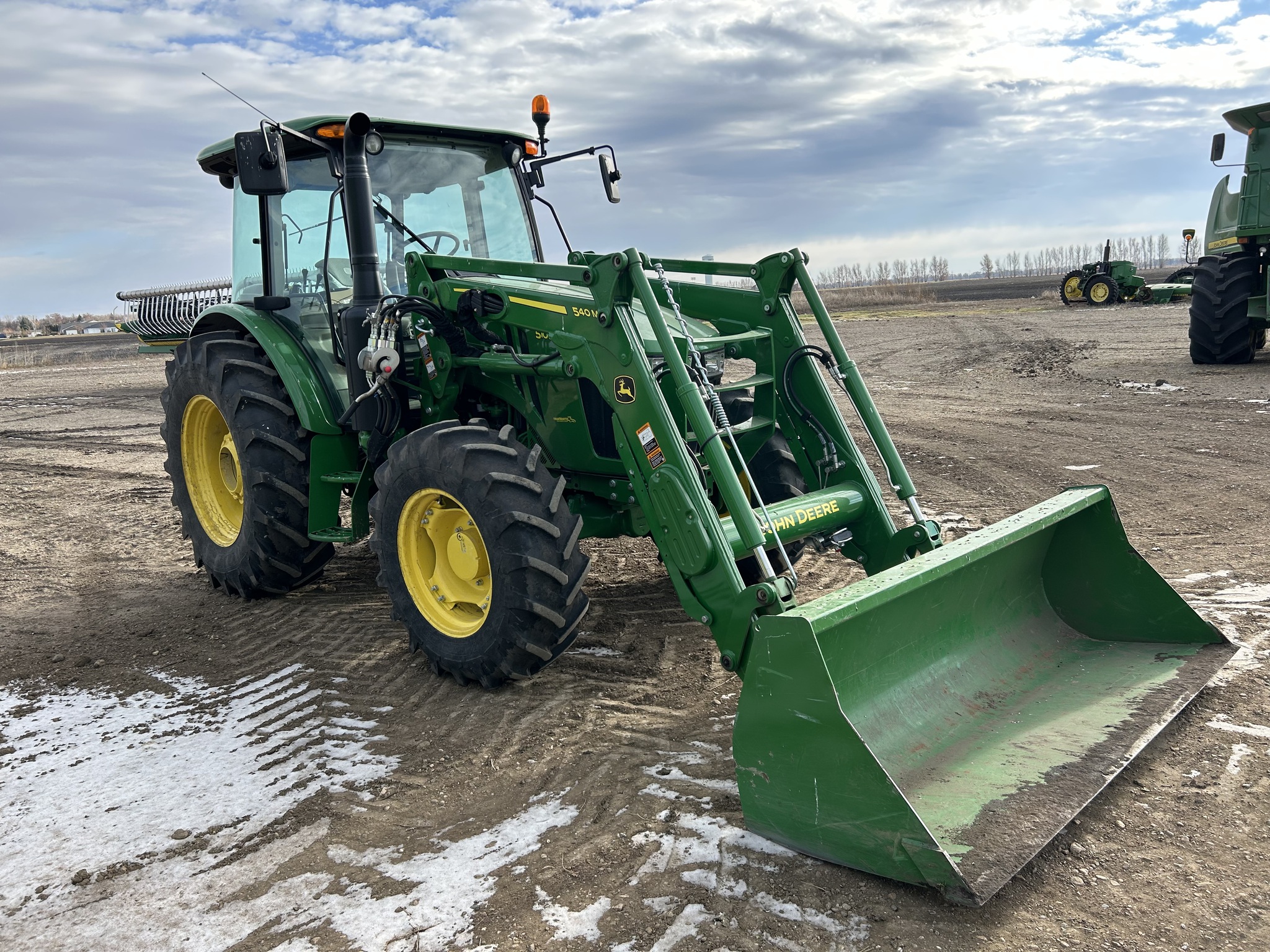 JOHN DEERE 5100M TRACTOR - Image 3