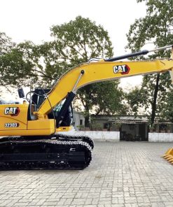 Alternative view of CAT 323D3