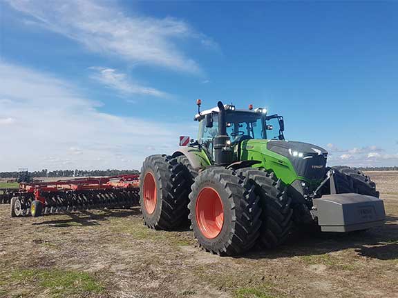 3-point hitch tractor 1000 Vario