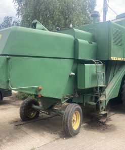 Alternative view of John Deere 960 Combine harvester