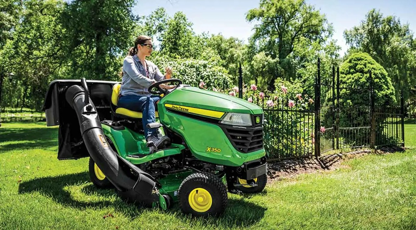 X350 Lawn Tractor with 48-inch Deck - Image 2