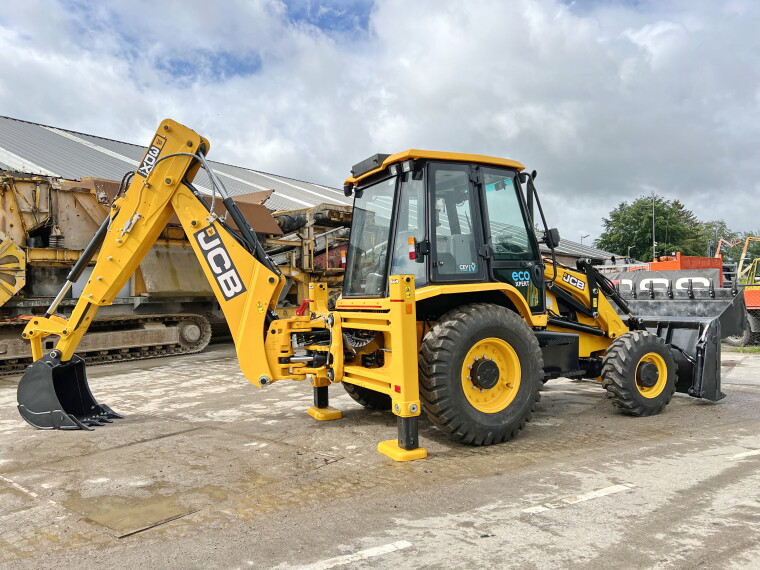 JCB Backhoe 3CX - Image 2